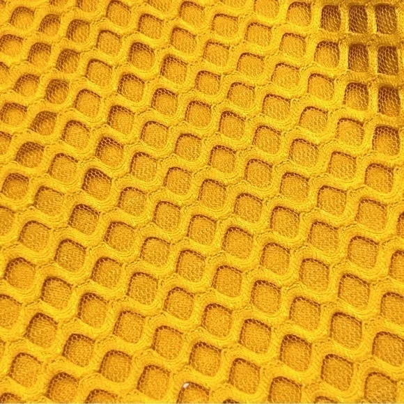 METRO Wear Women’s Yellow Diamond Mesh Pleated Flowy Modern A Line Skirt, Size S - Picture 5 of 13